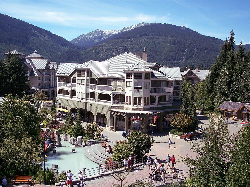 Town Plaza Suites Whistler Exterior photo